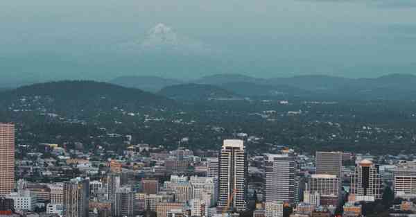 眼皮跳是吉是凶_右眼皮跳周一到周日